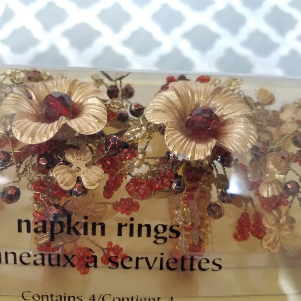 Pier 1 Imports Brown Flower Napkin Rings 4 New